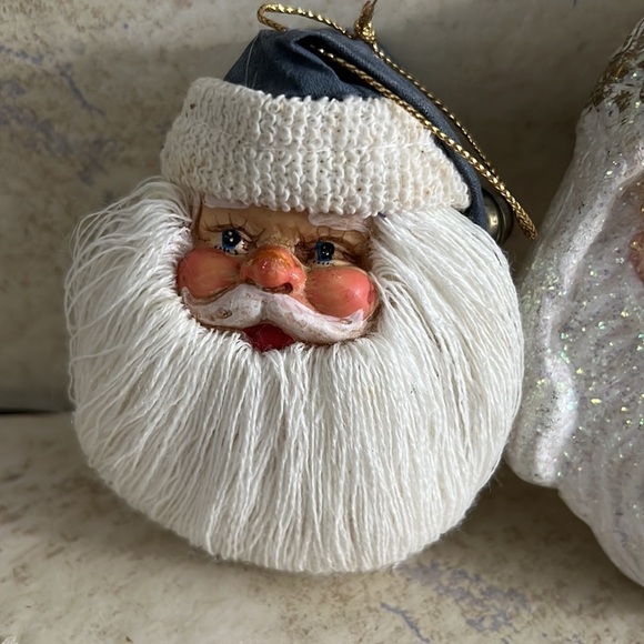 Lot of 5 Vintage Christmas Santa Ornaments Resin Ceramic - Picture 5 of 9